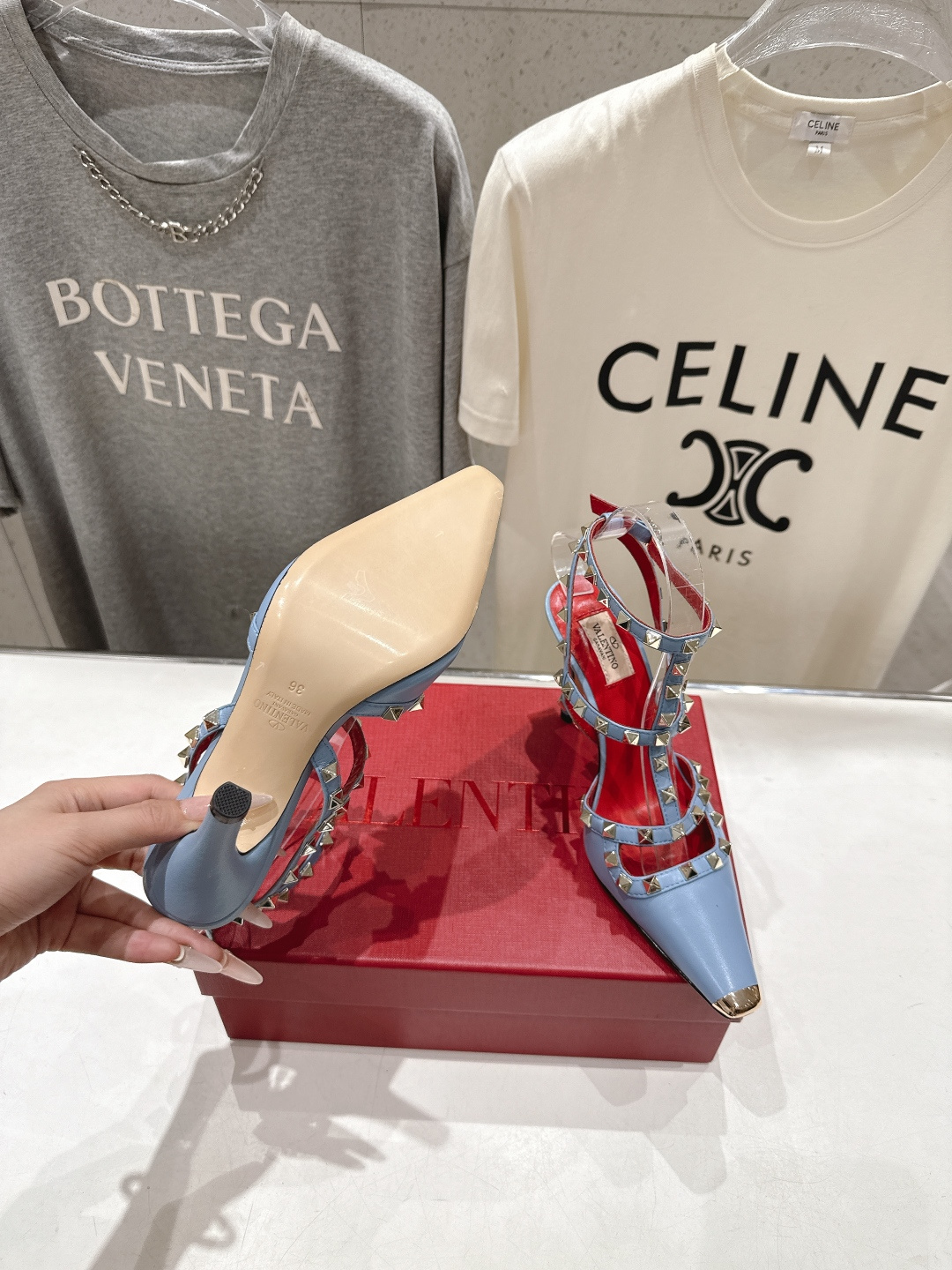 高版本出厂  ～New～顶级制作·Valentino*·华伦天奴〰️2026ss官方同步夏季走秀新款高跟