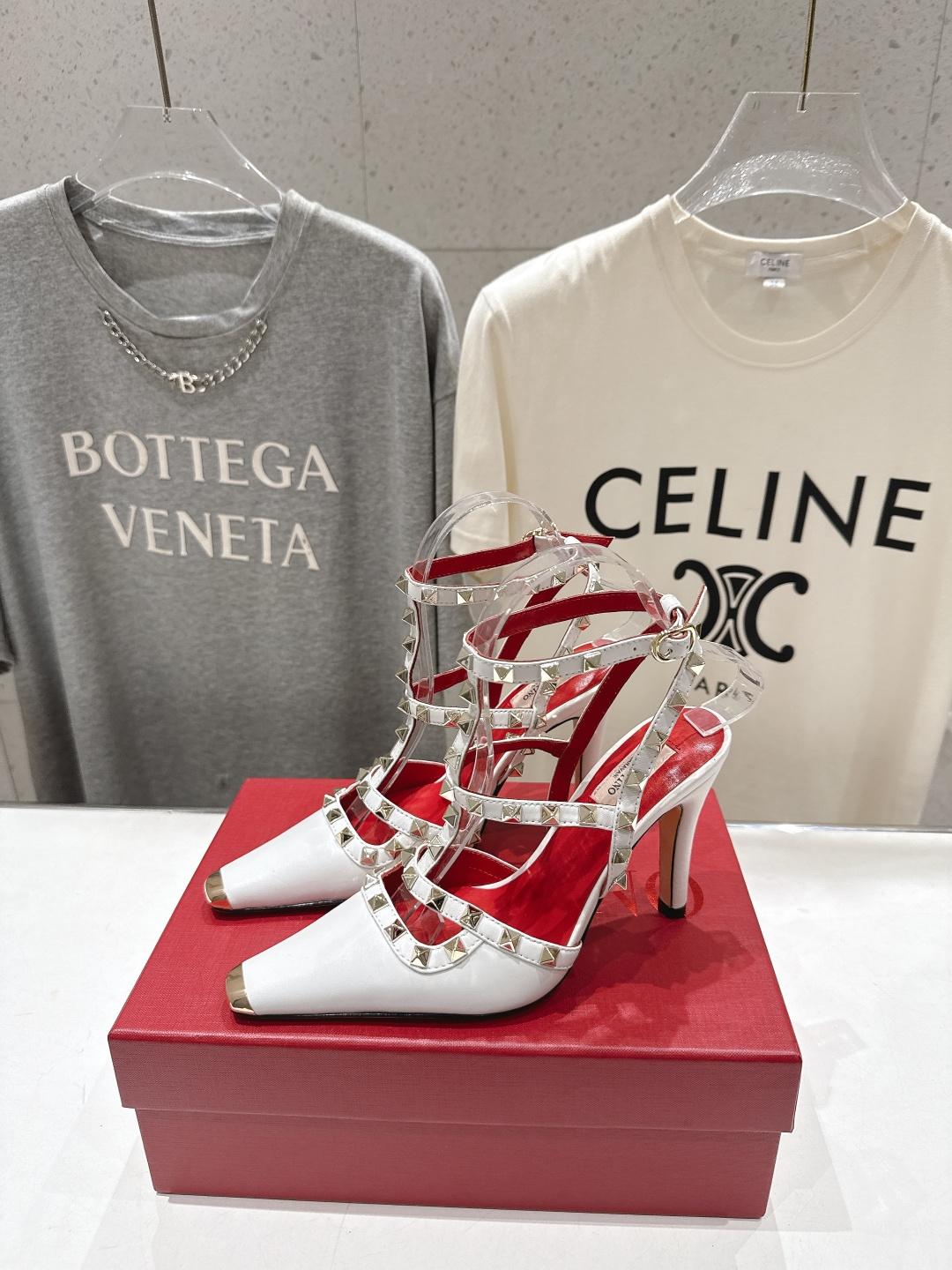 高版本出厂  ～New～顶级制作·Valentino*·华伦天奴〰️2026ss官方同步夏季走秀新款高跟