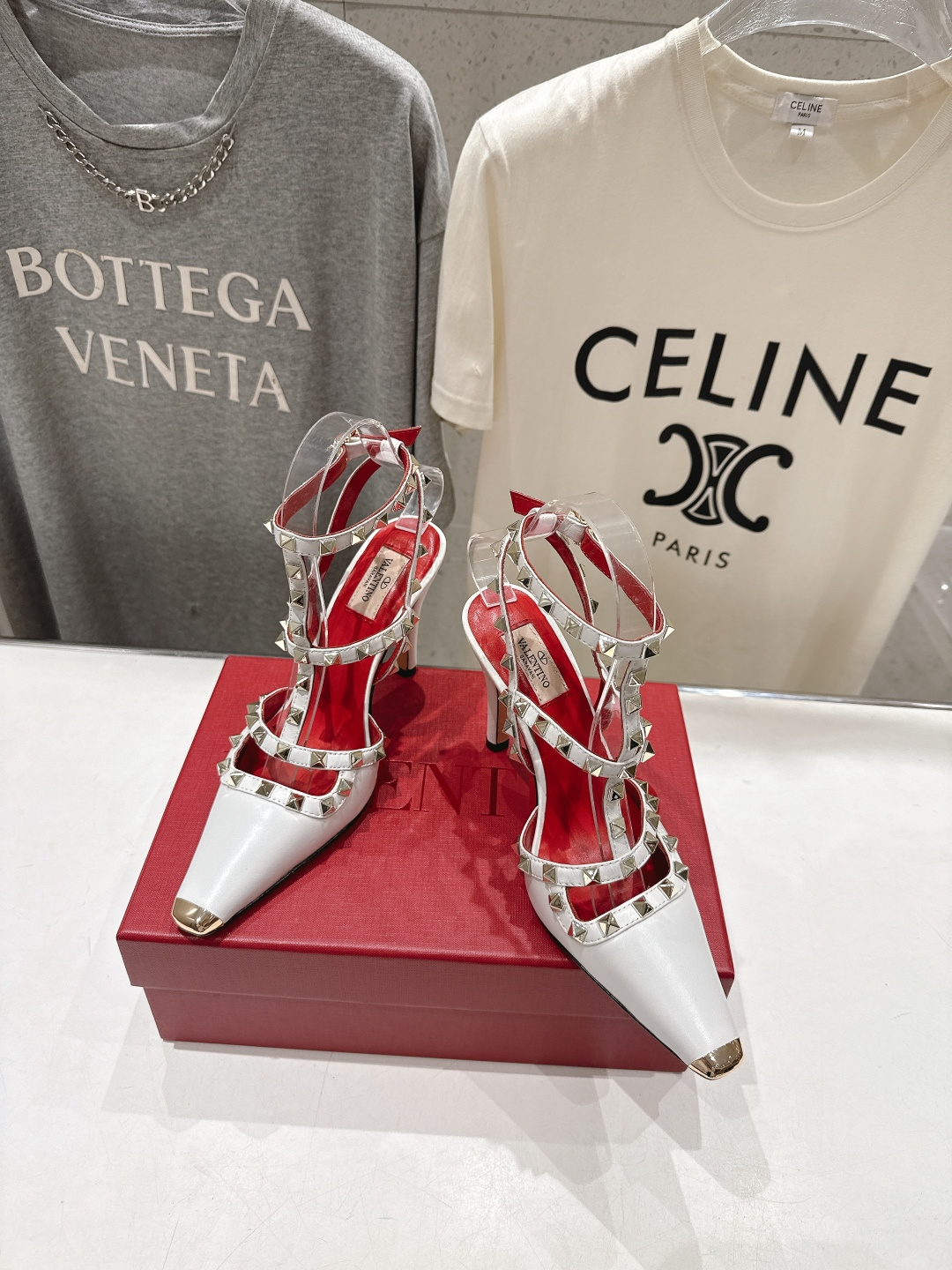 高版本出厂  ～New～顶级制作·Valentino*·华伦天奴〰️2026ss官方同步夏季走秀新款高跟