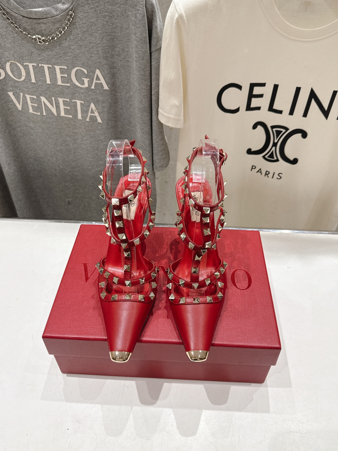 高版本出厂  ～New～顶级制作·Valentino*·华伦天奴〰️2026ss官方同步夏季走秀新款高跟