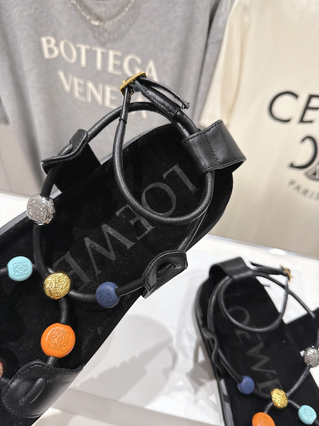 高版本出厂    LOEWE/罗意威F041 2026/ss新品复古风平底沙滩厚底凉鞋～小红书、外网火爆