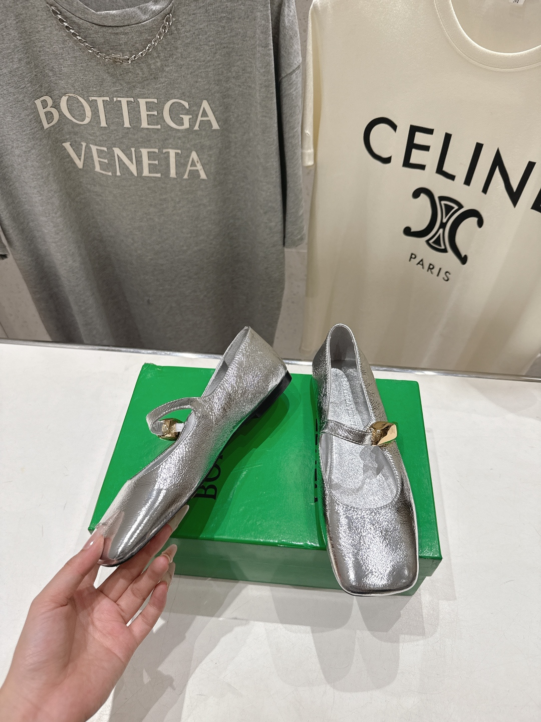 高版本出厂Bottega Veneta/BV F065 2026ss新款玛丽珍平底鞋乐福鞋 高定的配色 