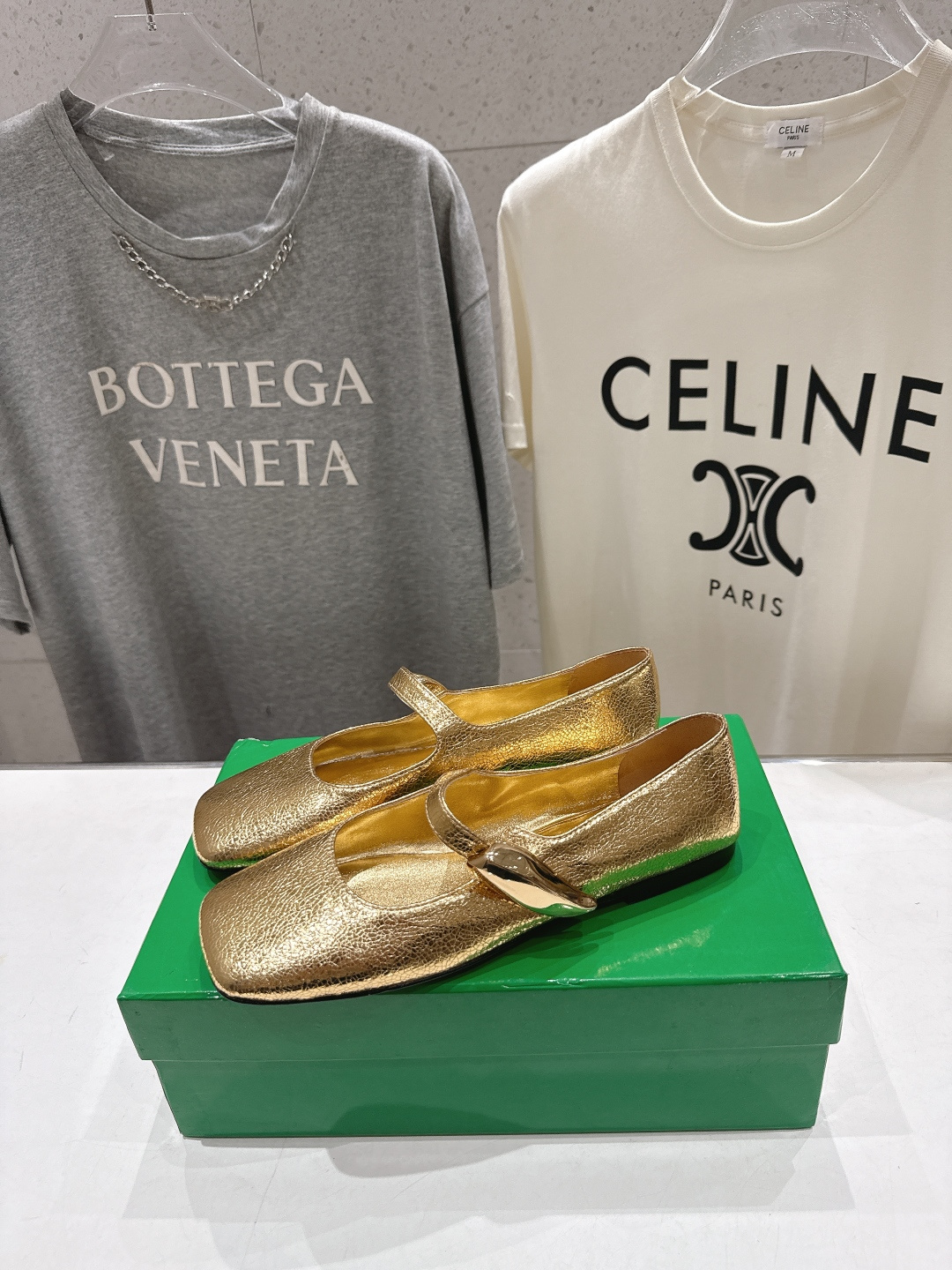 高版本出厂Bottega Veneta/BV F065 2026ss新款玛丽珍平底鞋乐福鞋 高定的配色 