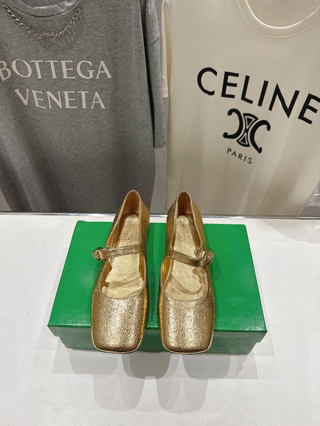 高版本出厂Bottega Veneta/BV F065 2026ss新款玛丽珍平底鞋乐福鞋 高定的配色 