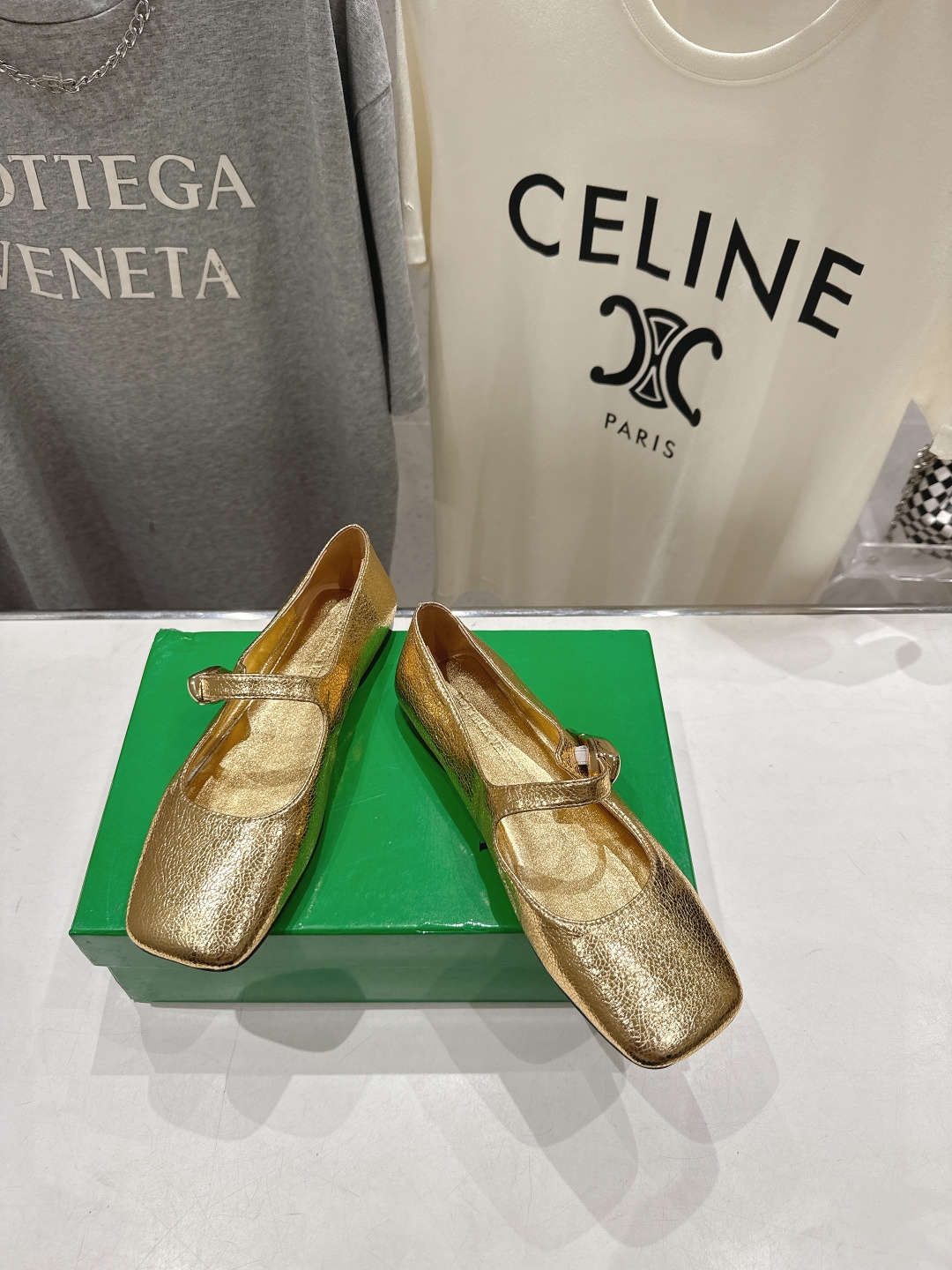 高版本出厂Bottega Veneta/BV F065 2026ss新款玛丽珍平底鞋乐福鞋 高定的配色 