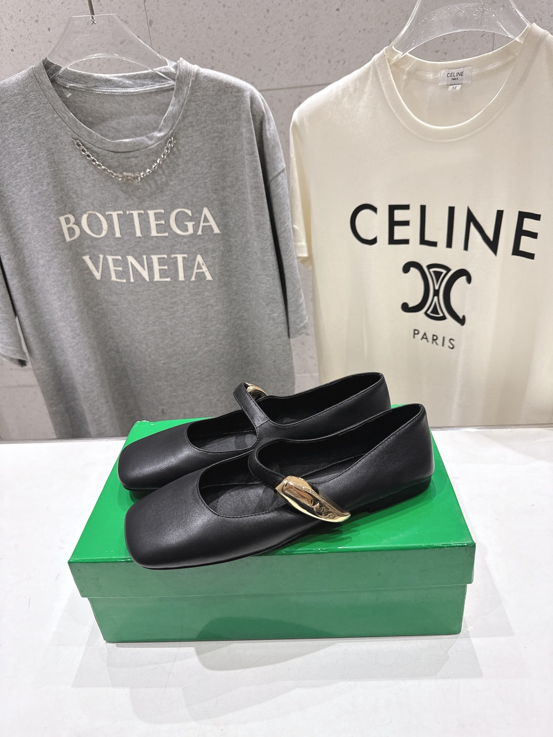高版本出厂Bottega Veneta/BV F065 2026ss新款玛丽珍平底鞋乐福鞋 高定的配色 
