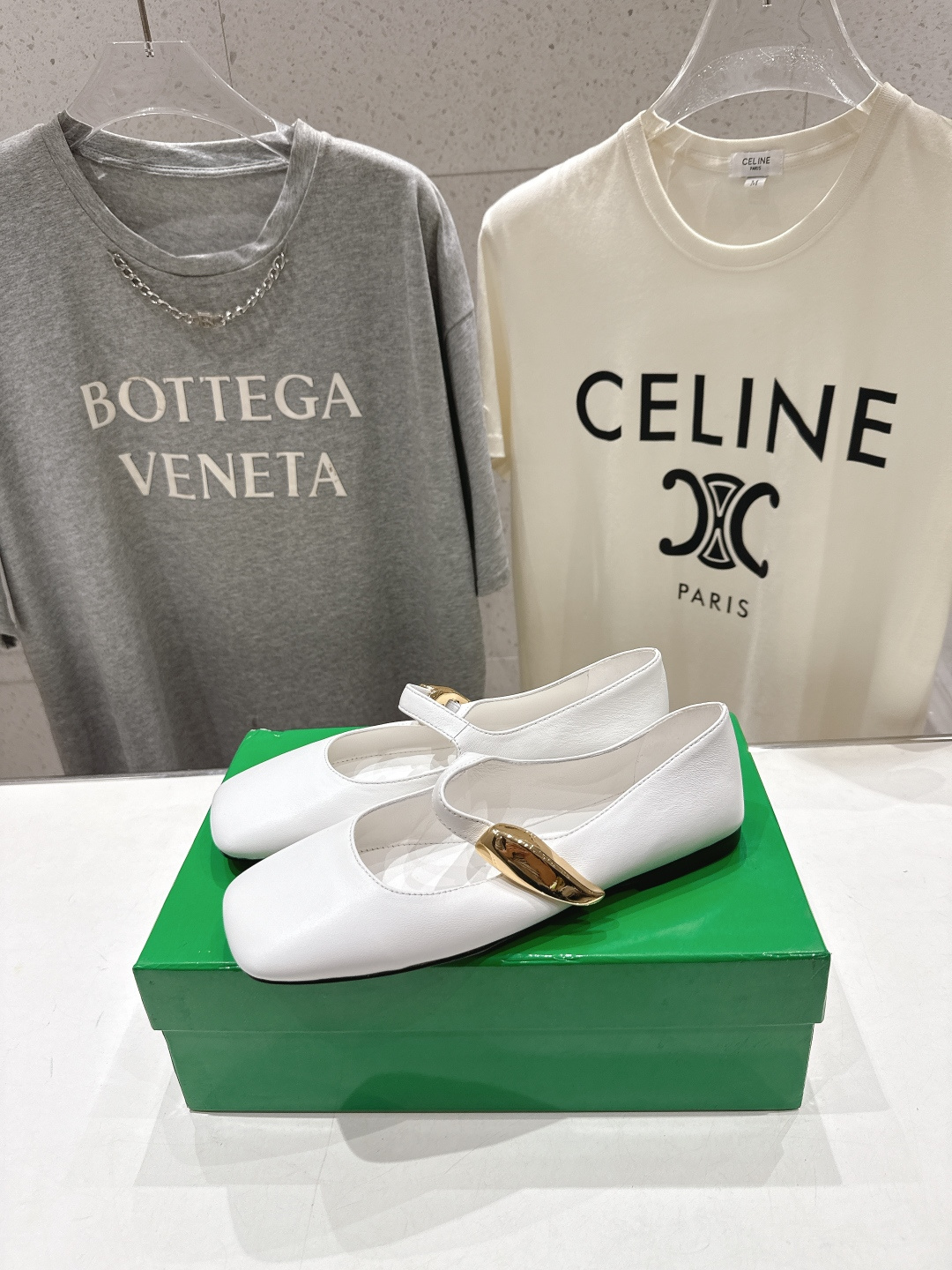高版本出厂Bottega Veneta/BV F065 2026ss新款玛丽珍平底鞋乐福鞋 高定的配色 