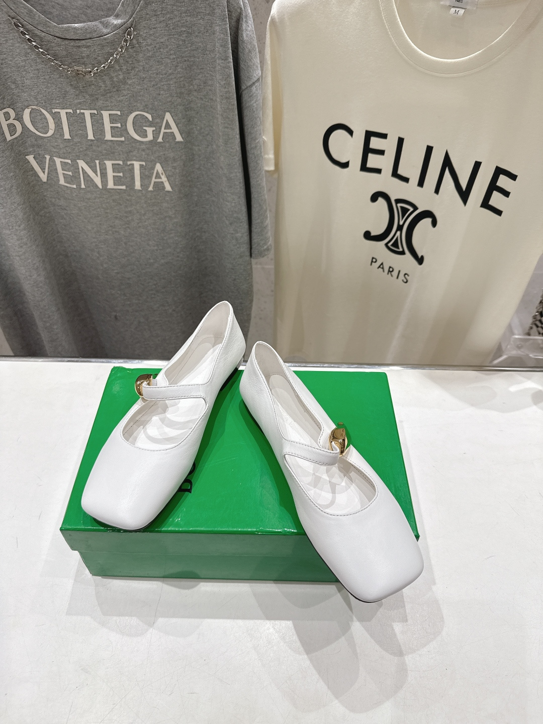 高版本出厂Bottega Veneta/BV F065 2026ss新款玛丽珍平底鞋乐福鞋 高定的配色 