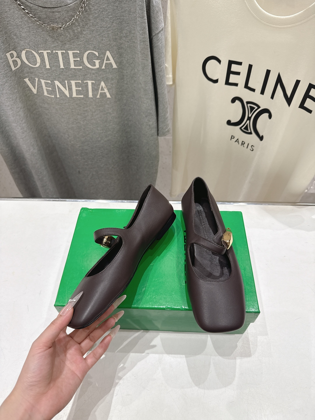 高版本出厂Bottega Veneta/BV F065 2026ss新款玛丽珍平底鞋乐福鞋 高定的配色 