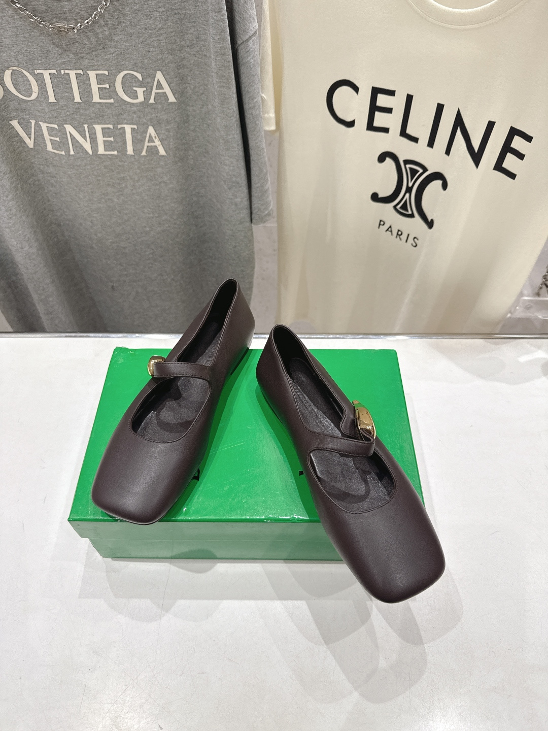 高版本出厂Bottega Veneta/BV F065 2026ss新款玛丽珍平底鞋乐福鞋 高定的配色 