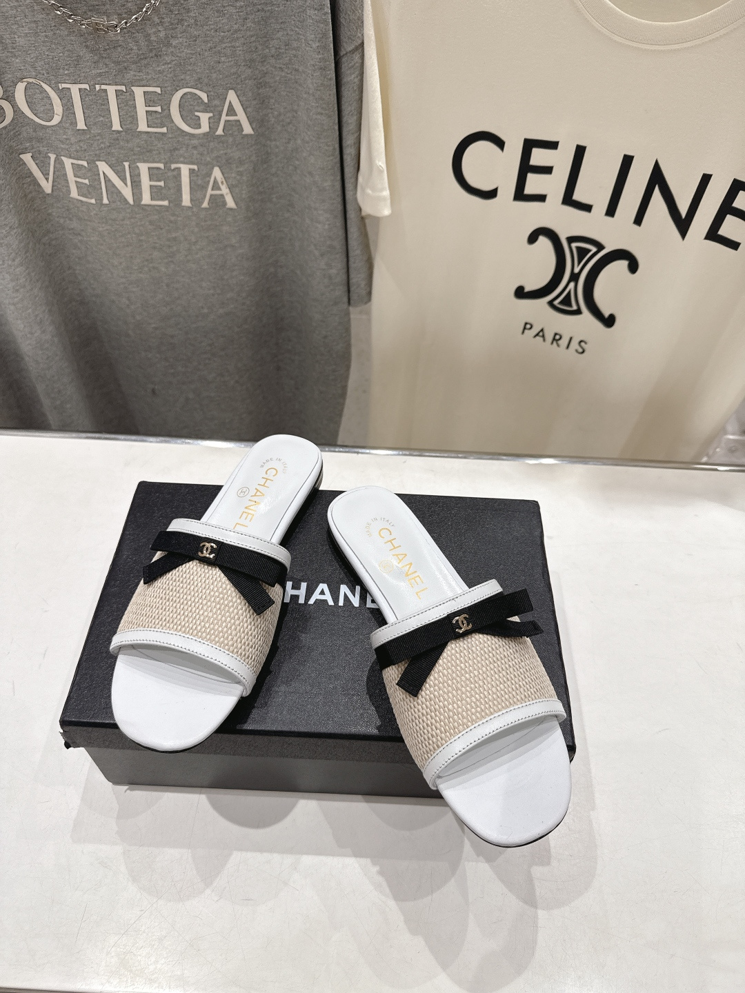 高版本出厂  CHANEL*香奈儿F016 小香2026/𝐒𝐒 𝐧𝐞𝐰夏季新品度假平底拖鞋这一季的拖鞋简