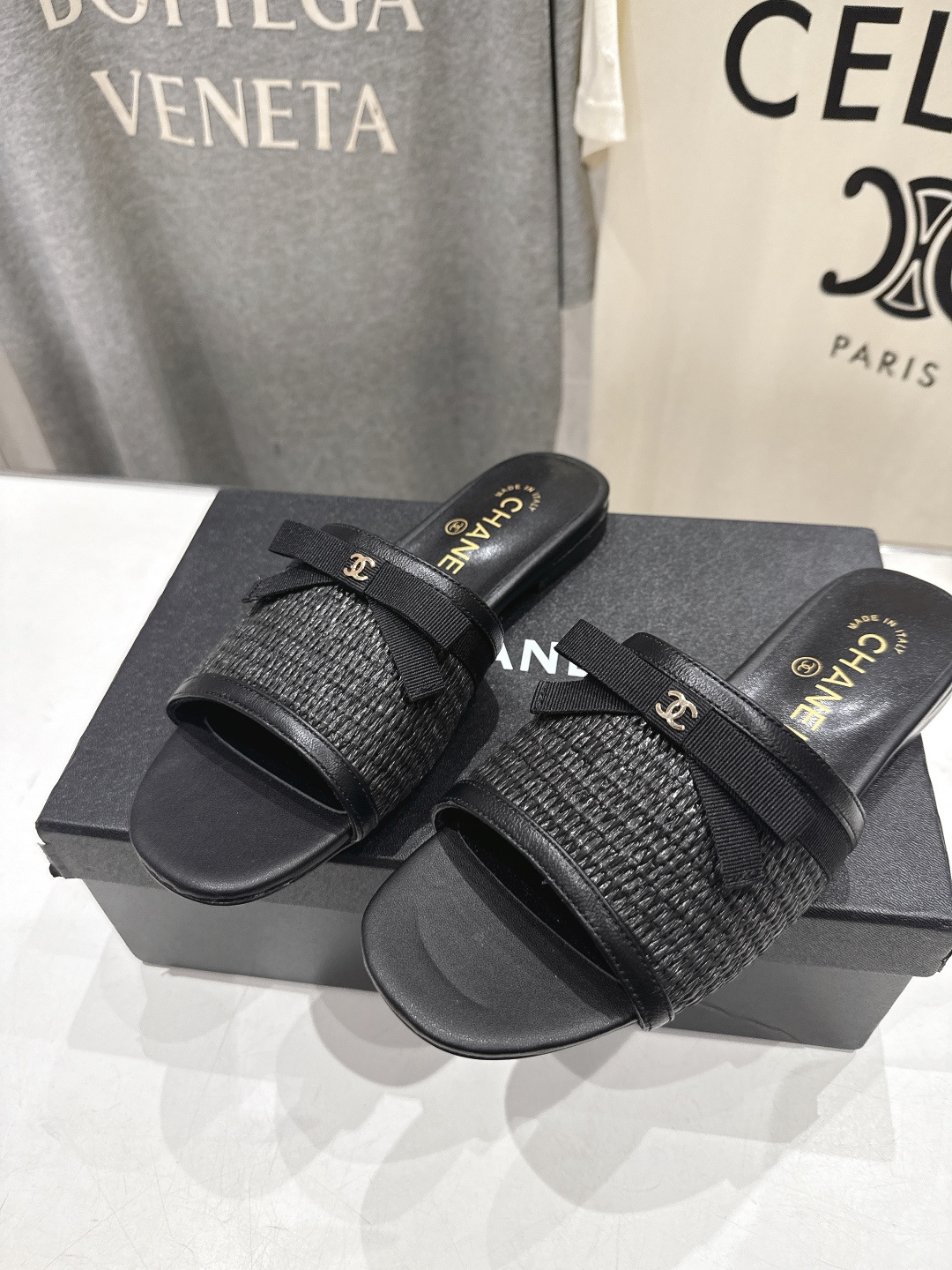 高版本出厂  CHANEL*香奈儿F016 小香2026/𝐒𝐒 𝐧𝐞𝐰夏季新品度假平底拖鞋这一季的拖鞋简