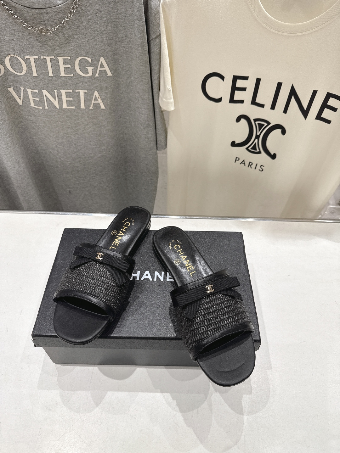 高版本出厂  CHANEL*香奈儿F016 小香2026/𝐒𝐒 𝐧𝐞𝐰夏季新品度假平底拖鞋这一季的拖鞋简