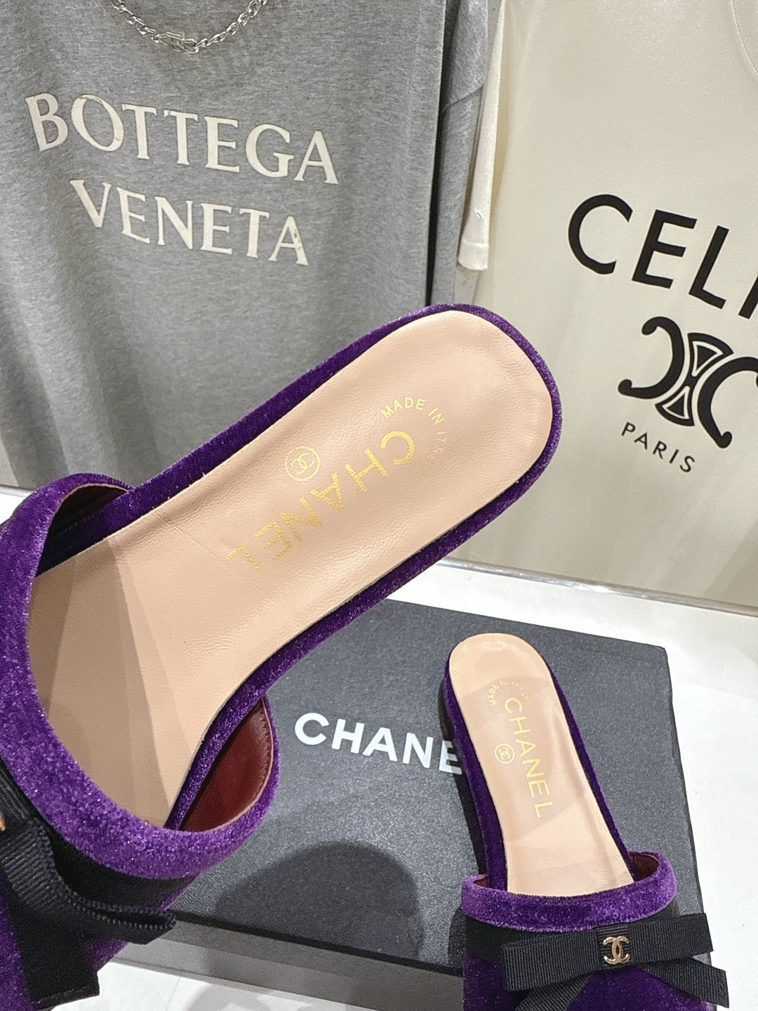 高版本出厂  CHANEL*香奈儿F016 小香2026/𝐒𝐒 𝐧𝐞𝐰夏季新品天鹅绒平底拖鞋这一季的拖鞋