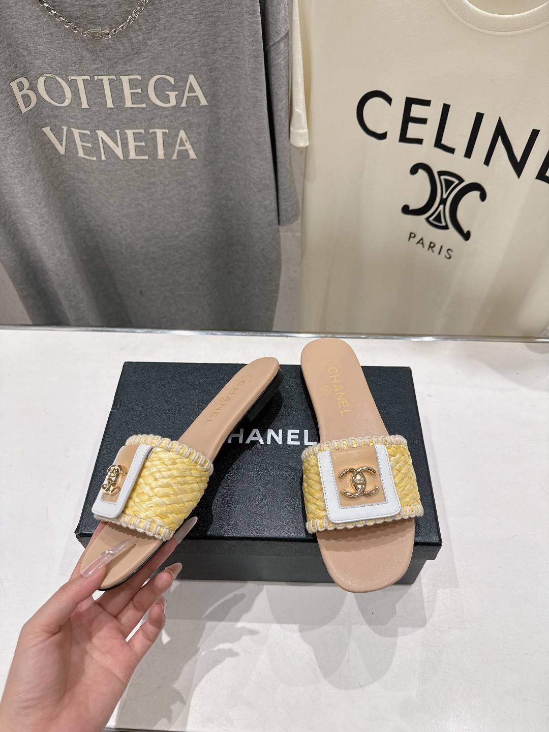 高版本出厂  CHANEL*香奈儿F016 小香2026/𝐒𝐒 𝐧𝐞𝐰夏季新品编织平底拖鞋这一季的拖鞋简