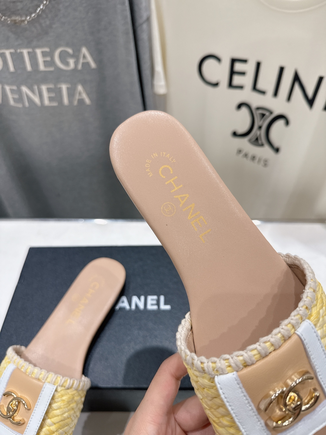 高版本出厂  CHANEL*香奈儿F016 小香2026/𝐒𝐒 𝐧𝐞𝐰夏季新品编织平底拖鞋这一季的拖鞋简