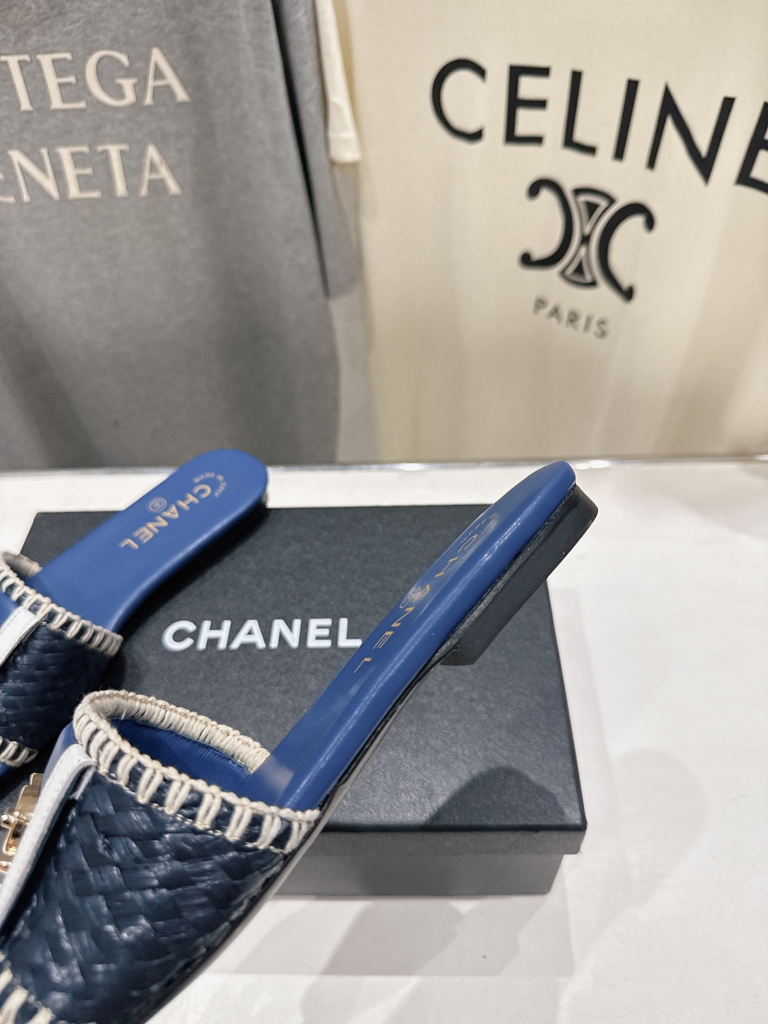 高版本出厂  CHANEL*香奈儿F016 小香2026/𝐒𝐒 𝐧𝐞𝐰夏季新品编织平底拖鞋这一季的拖鞋简