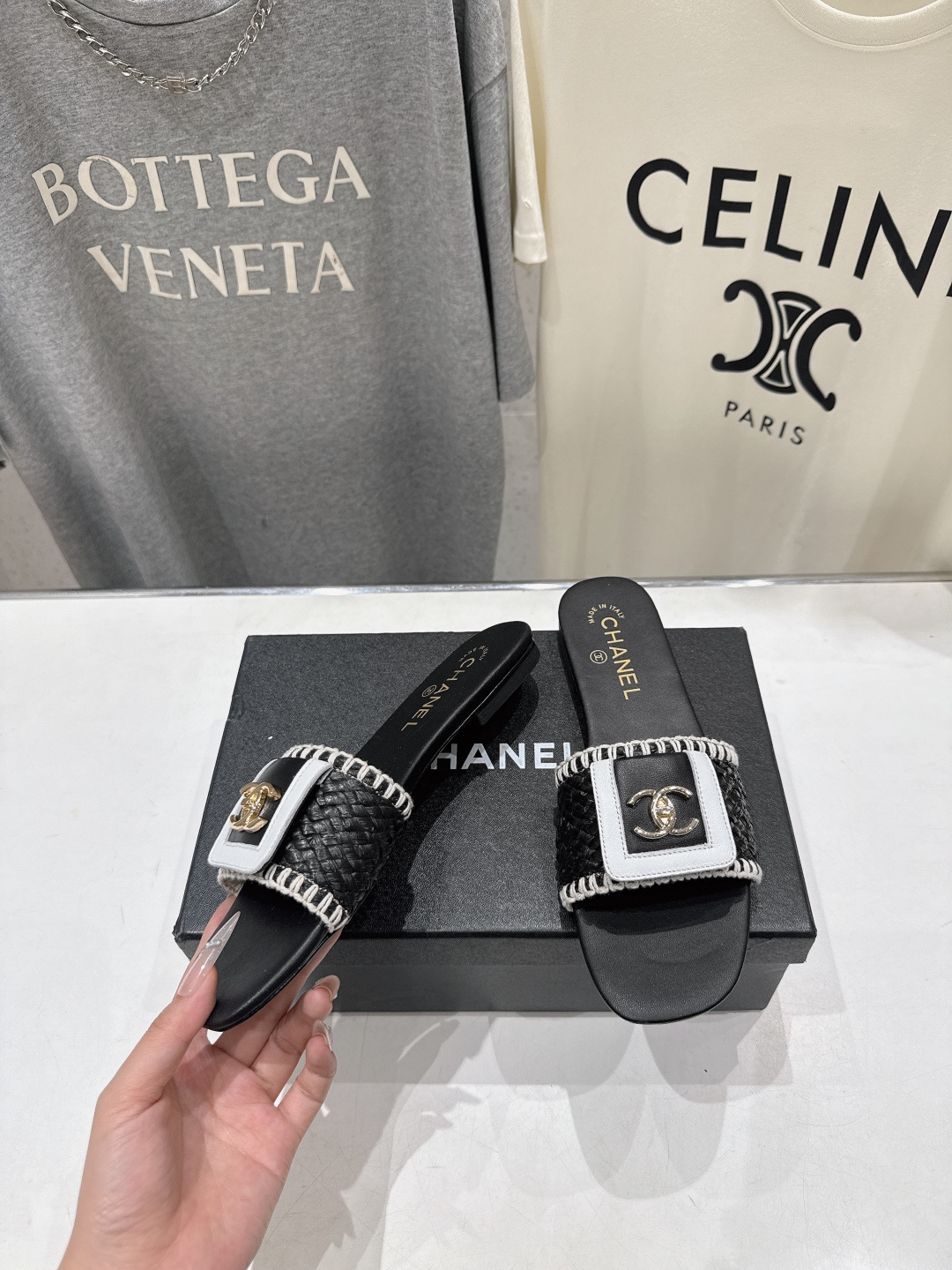 高版本出厂  CHANEL*香奈儿F016 小香2026/𝐒𝐒 𝐧𝐞𝐰夏季新品编织平底拖鞋这一季的拖鞋简