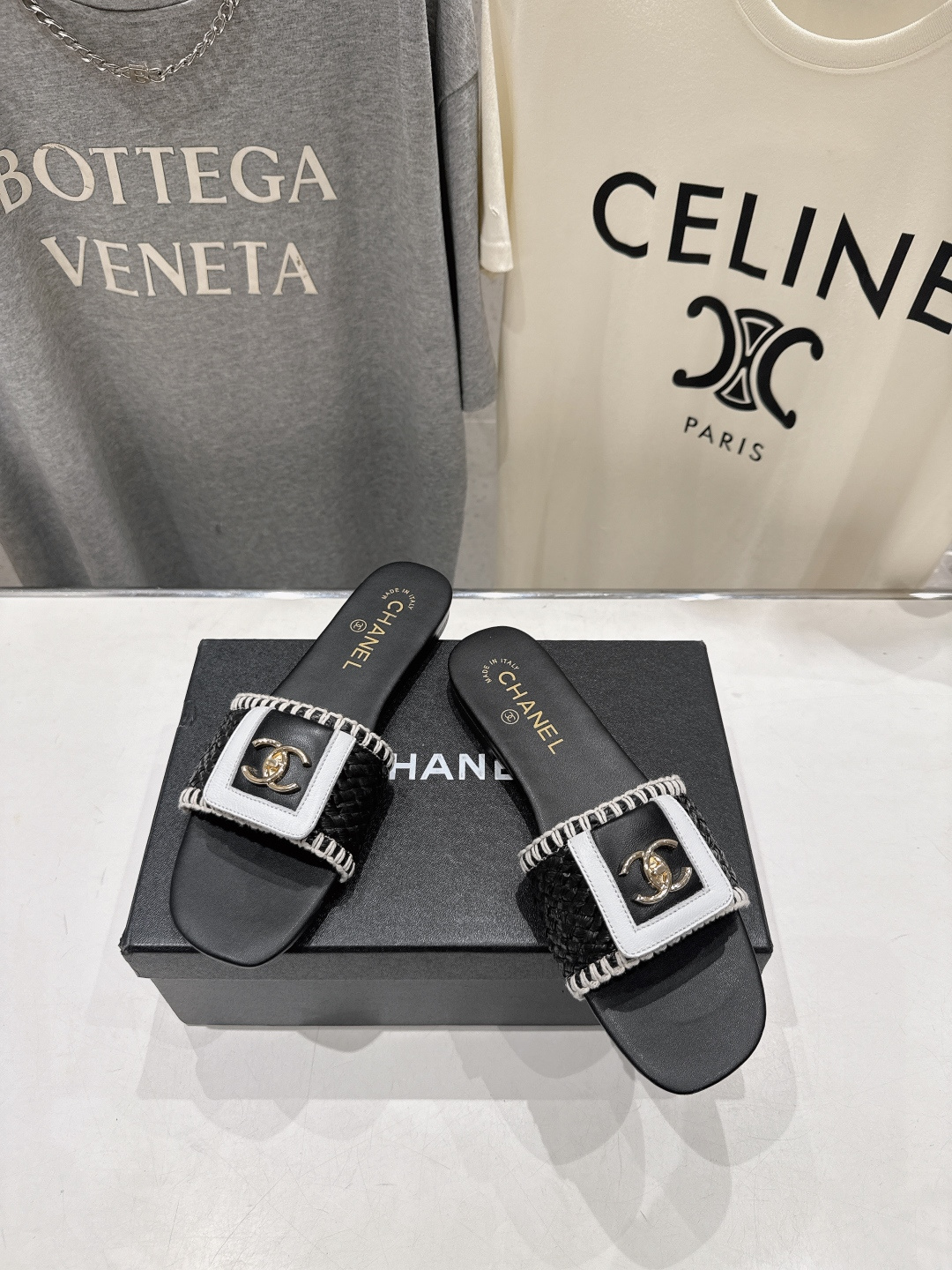高版本出厂  CHANEL*香奈儿F016 小香2026/𝐒𝐒 𝐧𝐞𝐰夏季新品编织平底拖鞋这一季的拖鞋简