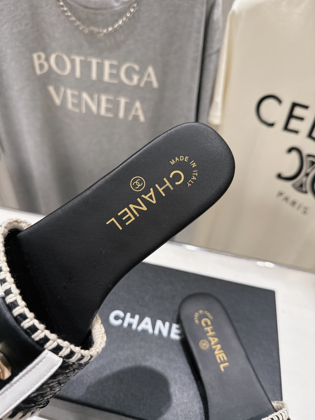 高版本出厂  CHANEL*香奈儿F016 小香2026/𝐒𝐒 𝐧𝐞𝐰夏季新品编织平底拖鞋这一季的拖鞋简