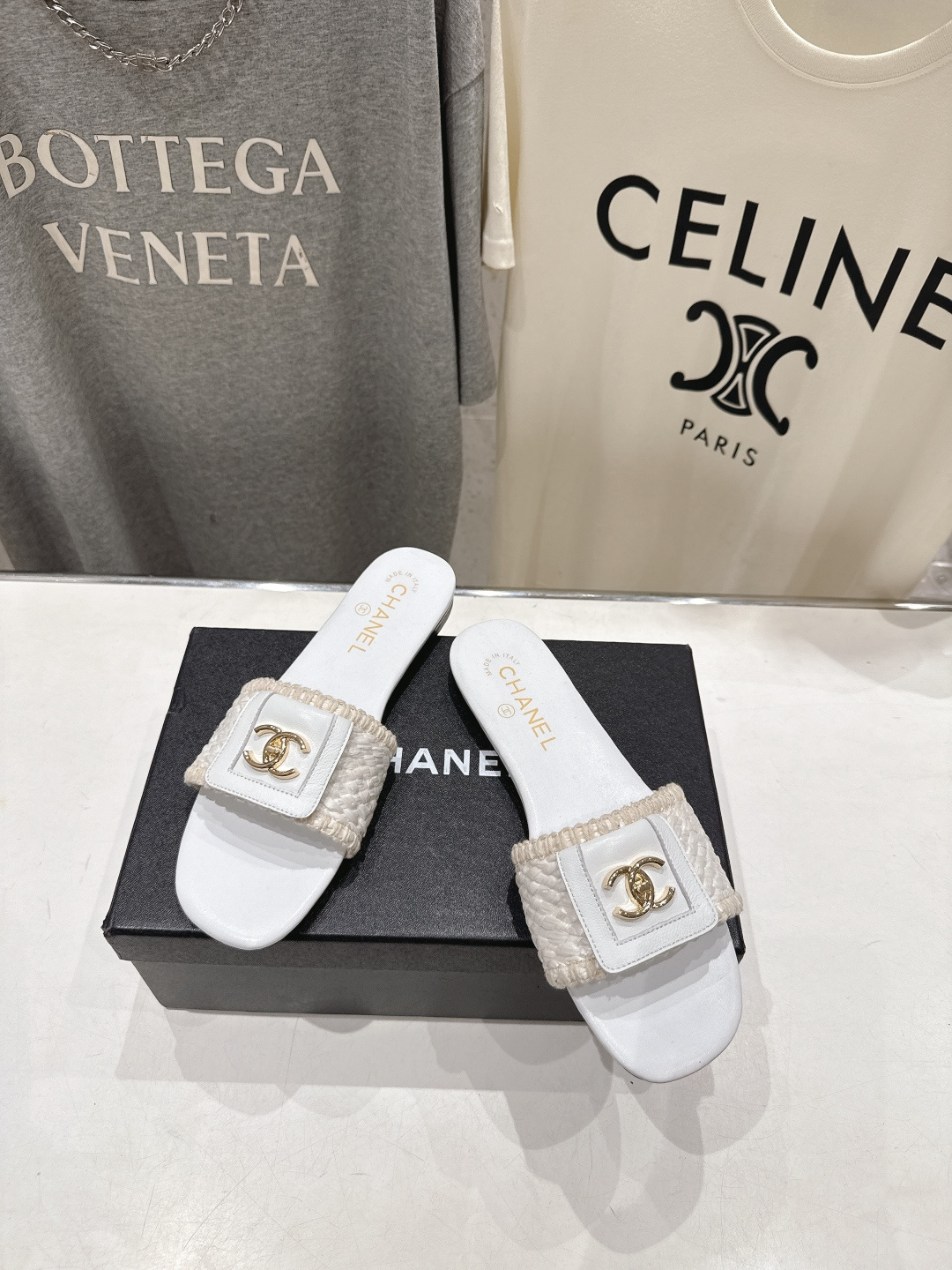 高版本出厂  CHANEL*香奈儿F016 小香2026/𝐒𝐒 𝐧𝐞𝐰夏季新品编织平底拖鞋这一季的拖鞋简