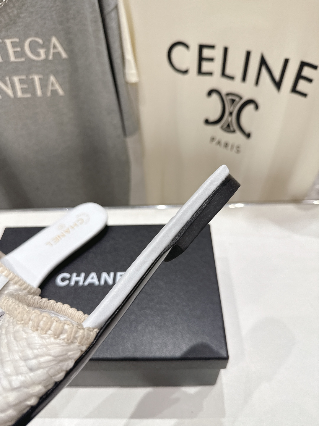 高版本出厂  CHANEL*香奈儿F016 小香2026/𝐒𝐒 𝐧𝐞𝐰夏季新品编织平底拖鞋这一季的拖鞋简