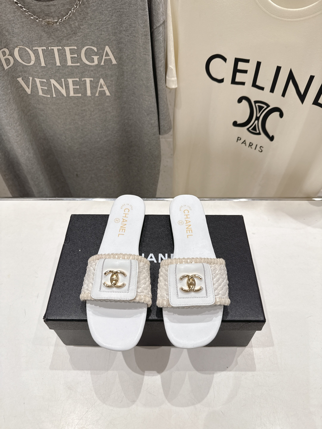高版本出厂  CHANEL*香奈儿F016 小香2026/𝐒𝐒 𝐧𝐞𝐰夏季新品编织平底拖鞋这一季的拖鞋简