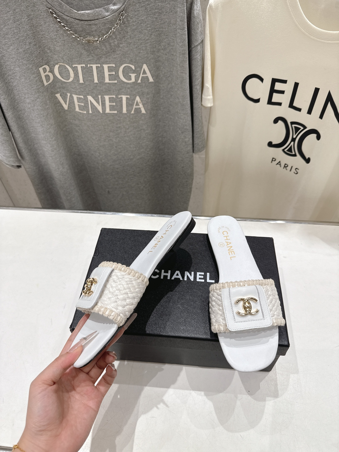 高版本出厂  CHANEL*香奈儿F016 小香2026/𝐒𝐒 𝐧𝐞𝐰夏季新品编织平底拖鞋这一季的拖鞋简