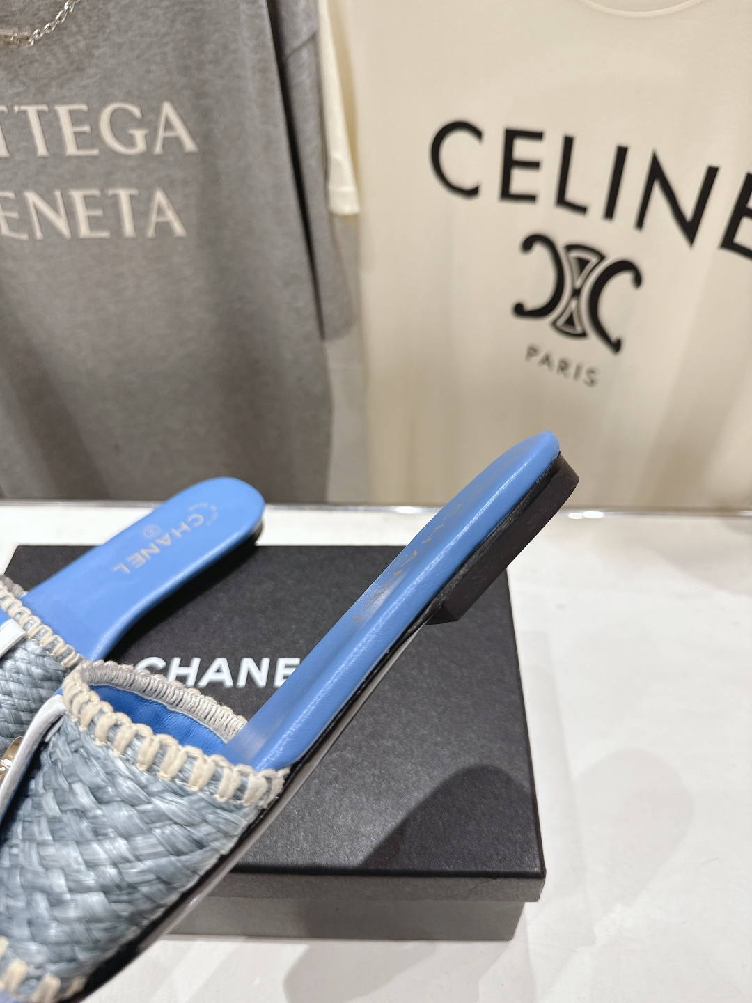 高版本出厂  CHANEL*香奈儿F016 小香2026/𝐒𝐒 𝐧𝐞𝐰夏季新品编织平底拖鞋这一季的拖鞋简