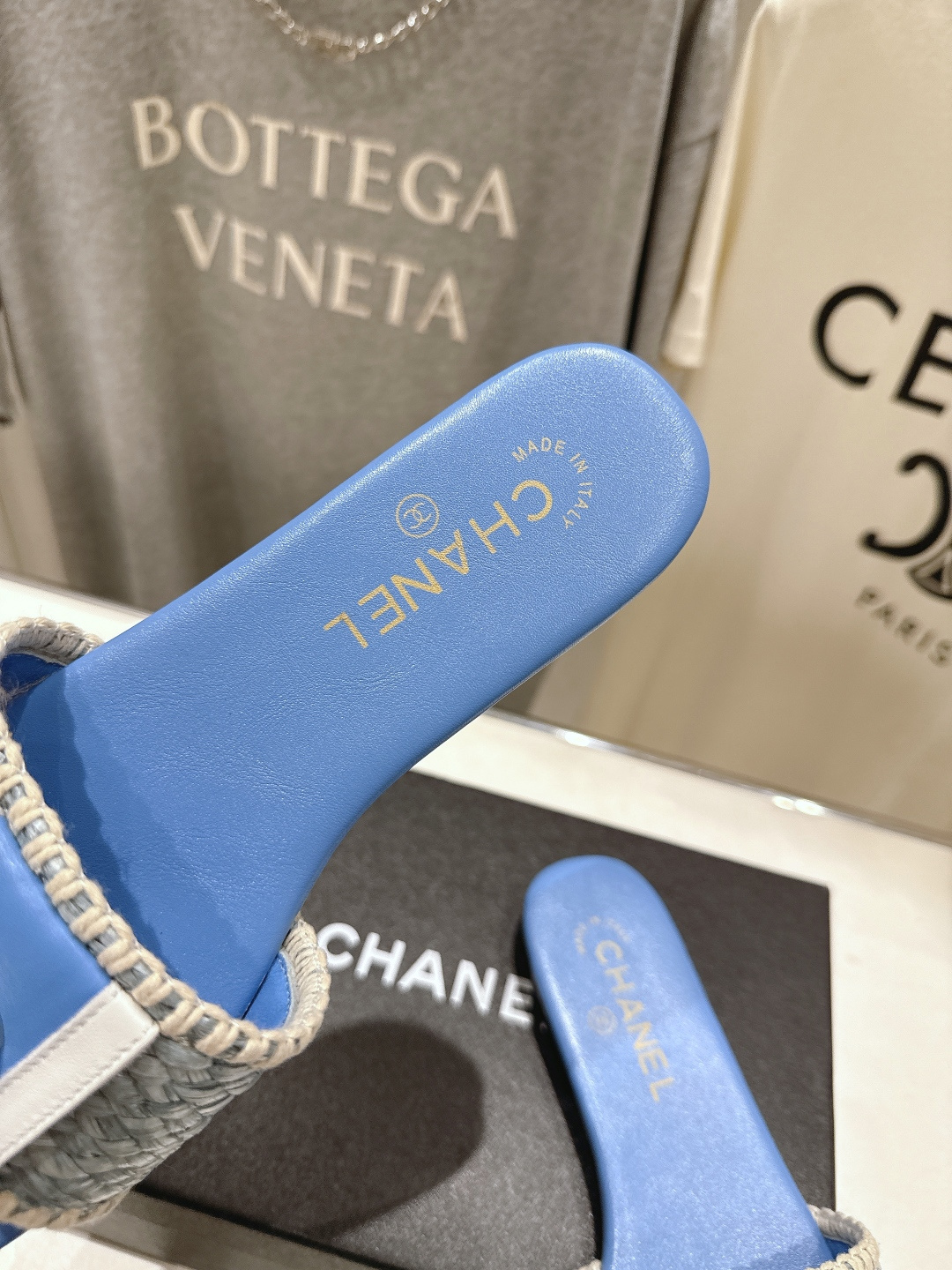 高版本出厂  CHANEL*香奈儿F016 小香2026/𝐒𝐒 𝐧𝐞𝐰夏季新品编织平底拖鞋这一季的拖鞋简