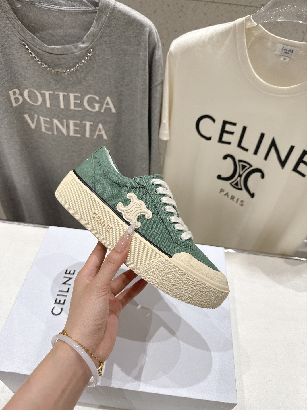 高版本出厂 厚底 Celine* 赛琳 2026ss春夏走秀新款小白鞋帆布鞋，明星同款思琳明星同款休闲透