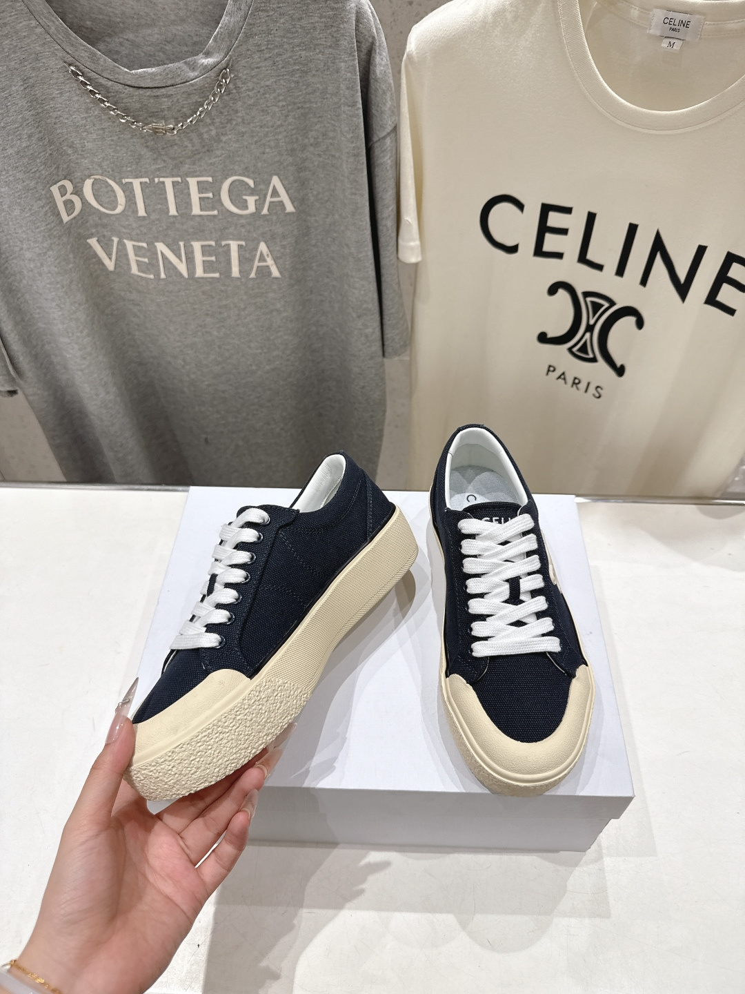 高版本出厂 厚底 Celine* 赛琳 2026ss春夏走秀新款小白鞋帆布鞋，明星同款思琳明星同款休闲透