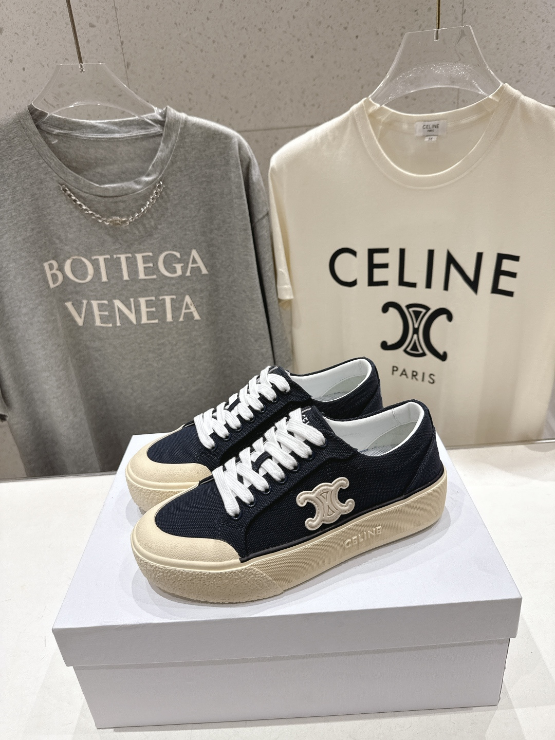 高版本出厂 厚底 Celine* 赛琳 2026ss春夏走秀新款小白鞋帆布鞋，明星同款思琳明星同款休闲透