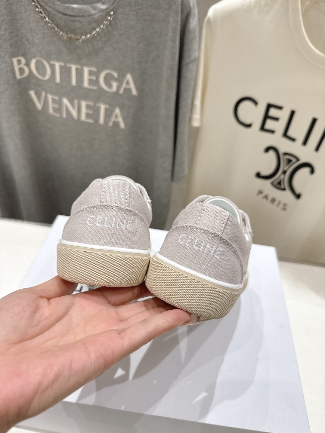 高版本出厂 薄底 Celine* 赛琳 2026ss春夏走秀新款小白鞋帆布鞋，明星同款思琳明星同款休闲透