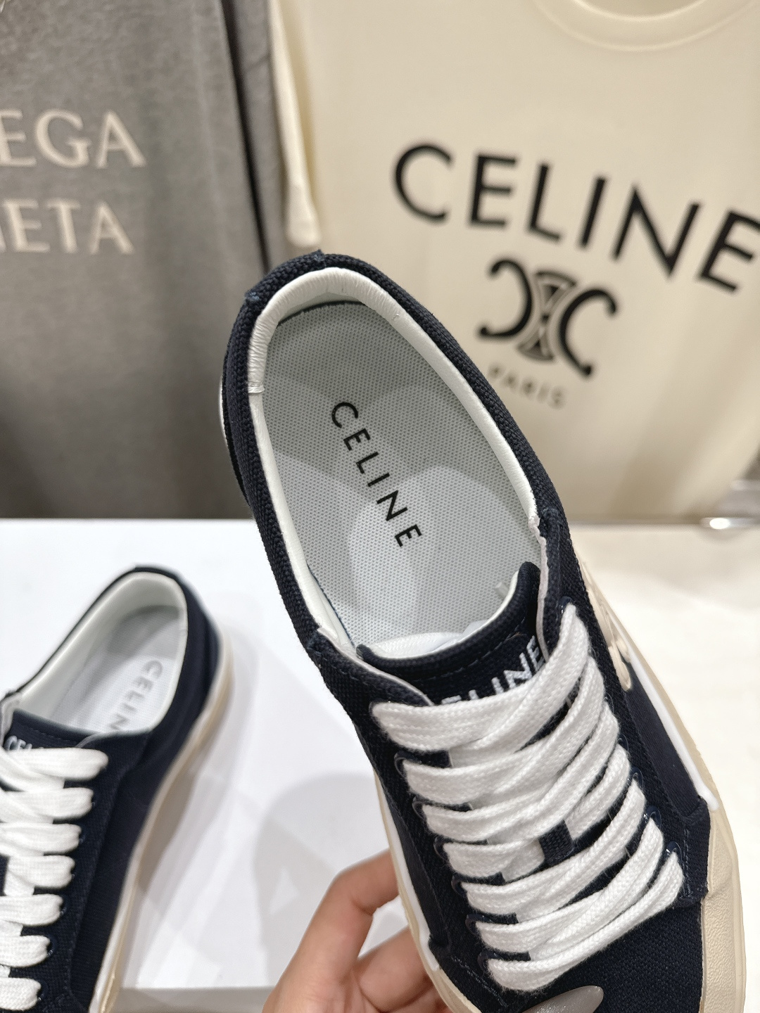 高版本出厂 薄底 Celine* 赛琳 2026ss春夏走秀新款小白鞋帆布鞋，明星同款思琳明星同款休闲透