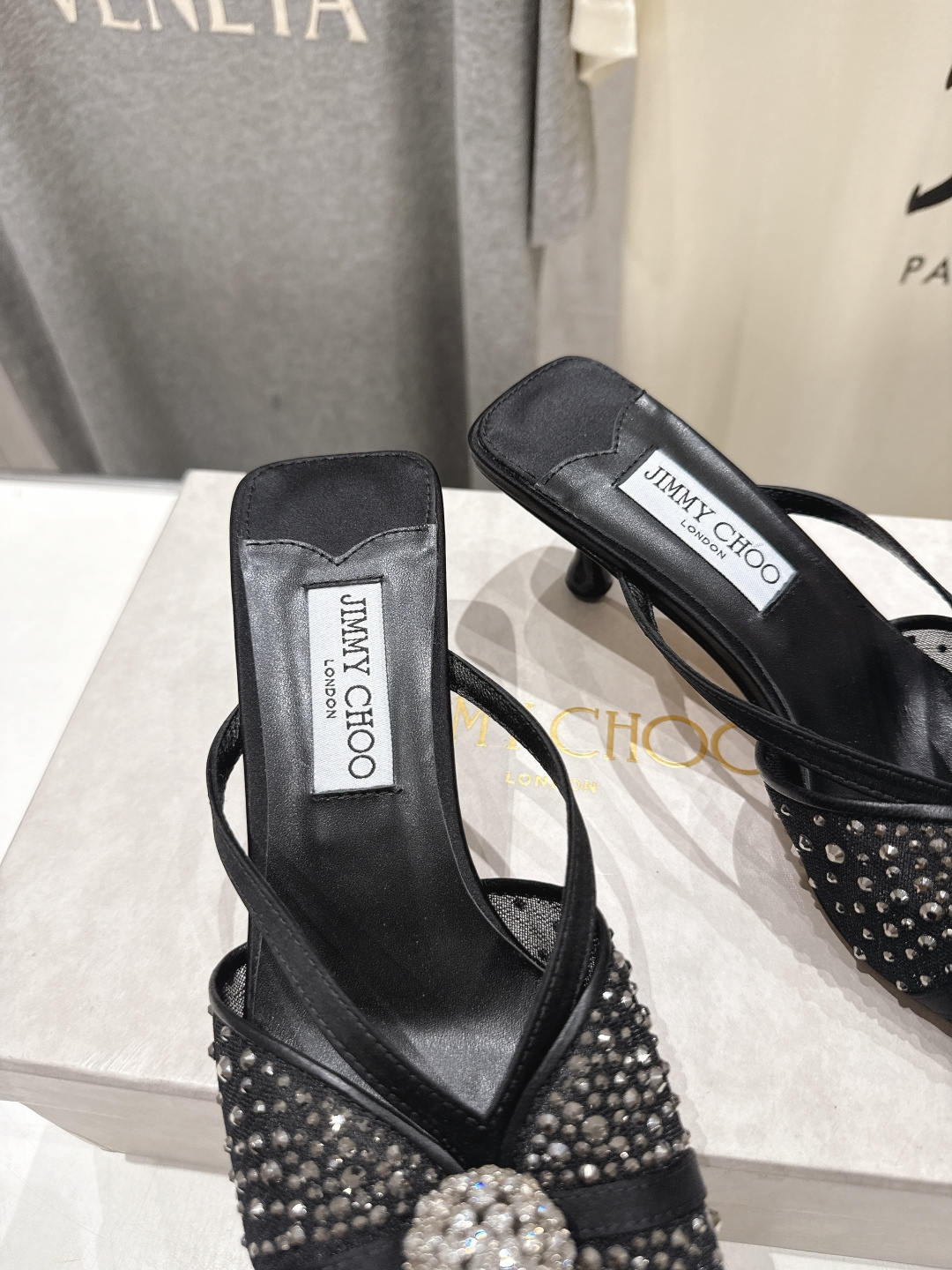高版本出厂  JIMMY CHOO*｜JC/吉米周2026ss新款简约烫钻小猫跟高跟鞋拖鞋原版套楦，完美