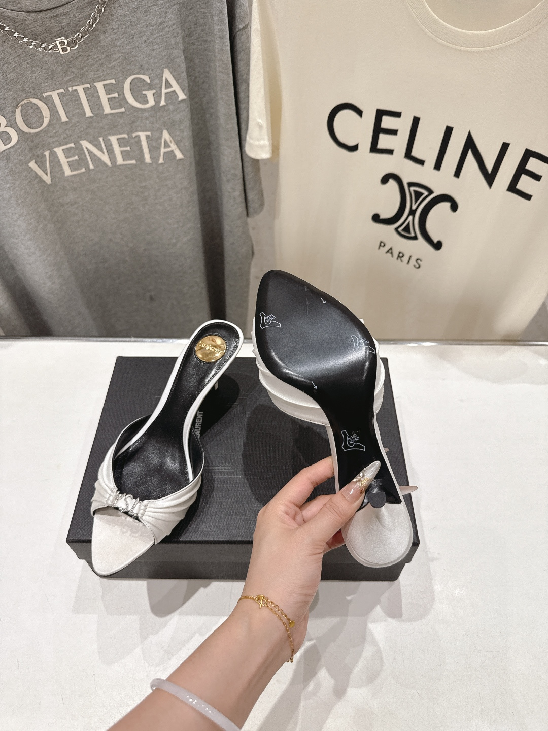 高版本出厂 SAINT LAUREN*F071～圣罗兰ysl 26ss夏季全新走秀款高跟拖鞋·全新鞋型唯
