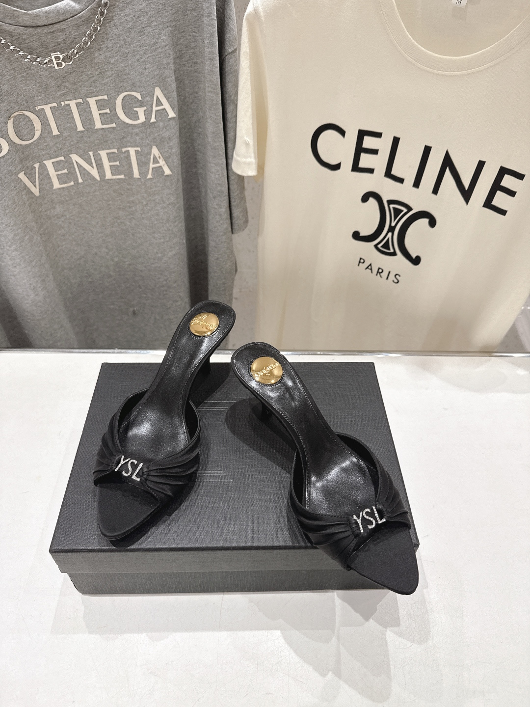 高版本出厂 SAINT LAUREN*F071～圣罗兰ysl 26ss夏季全新走秀款高跟拖鞋·全新鞋型唯