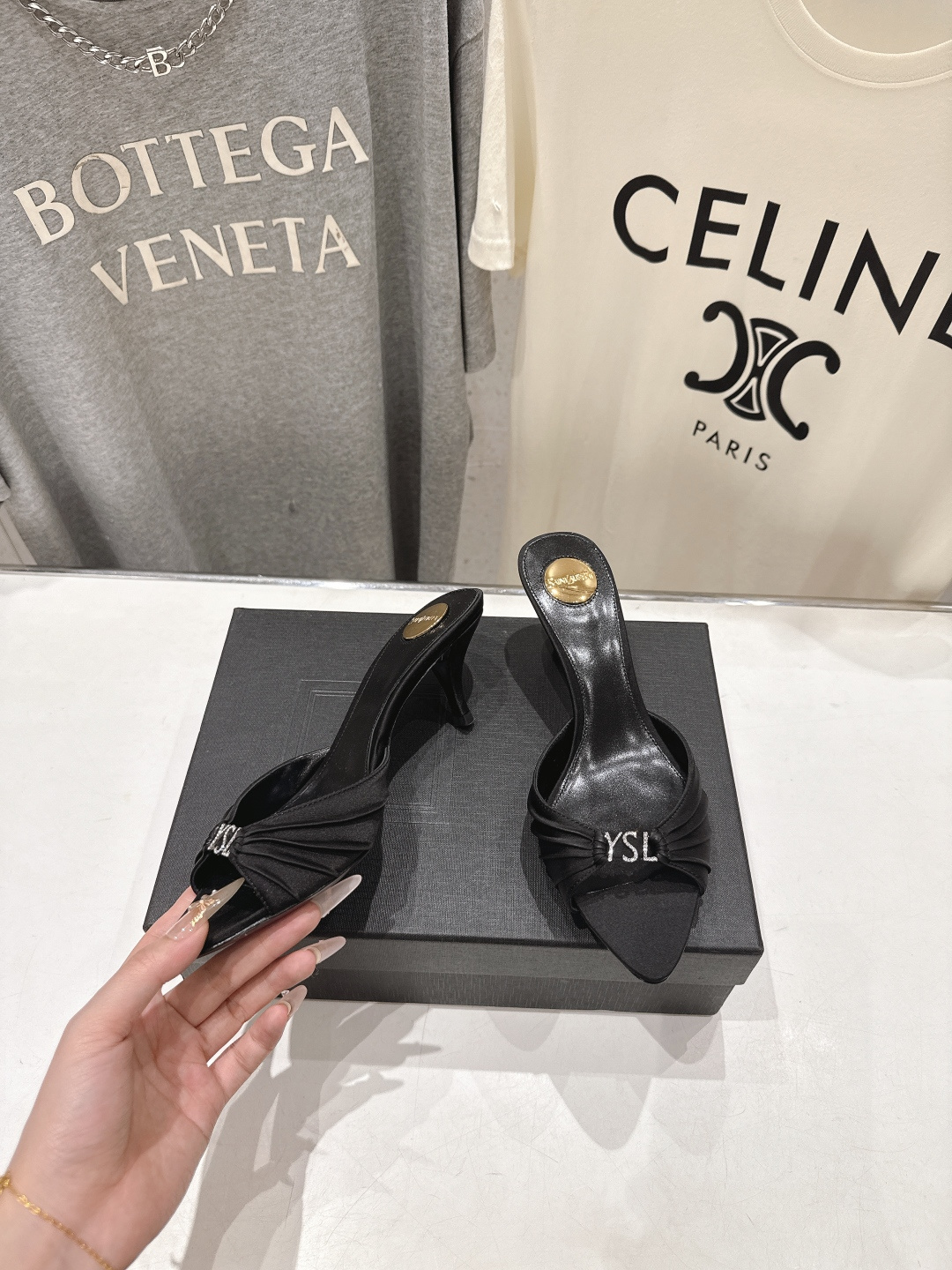 高版本出厂 SAINT LAUREN*F071～圣罗兰ysl 26ss夏季全新走秀款高跟拖鞋·全新鞋型唯
