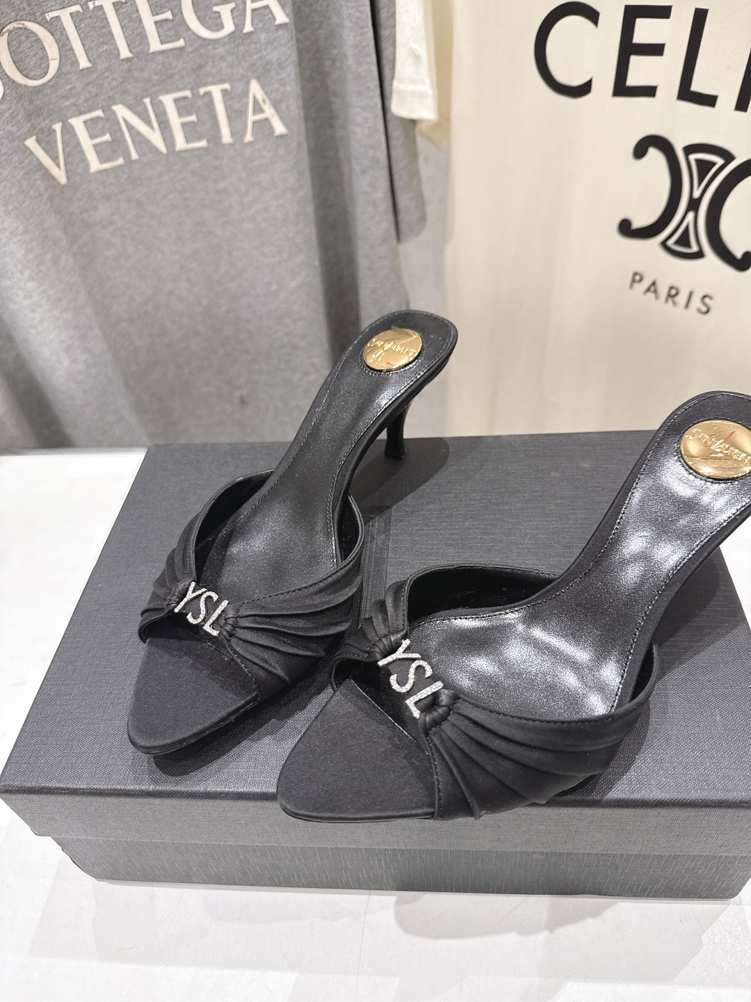 高版本出厂 SAINT LAUREN*F071～圣罗兰ysl 26ss夏季全新走秀款高跟拖鞋·全新鞋型唯