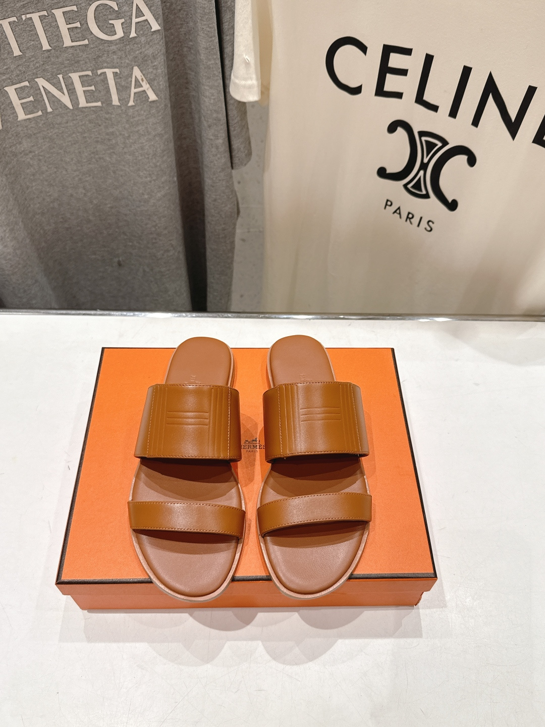 高版本出厂  Hermer...26ss new arrival～爱马仕H家新款拖鞋平底二舅拖鞋原版工艺