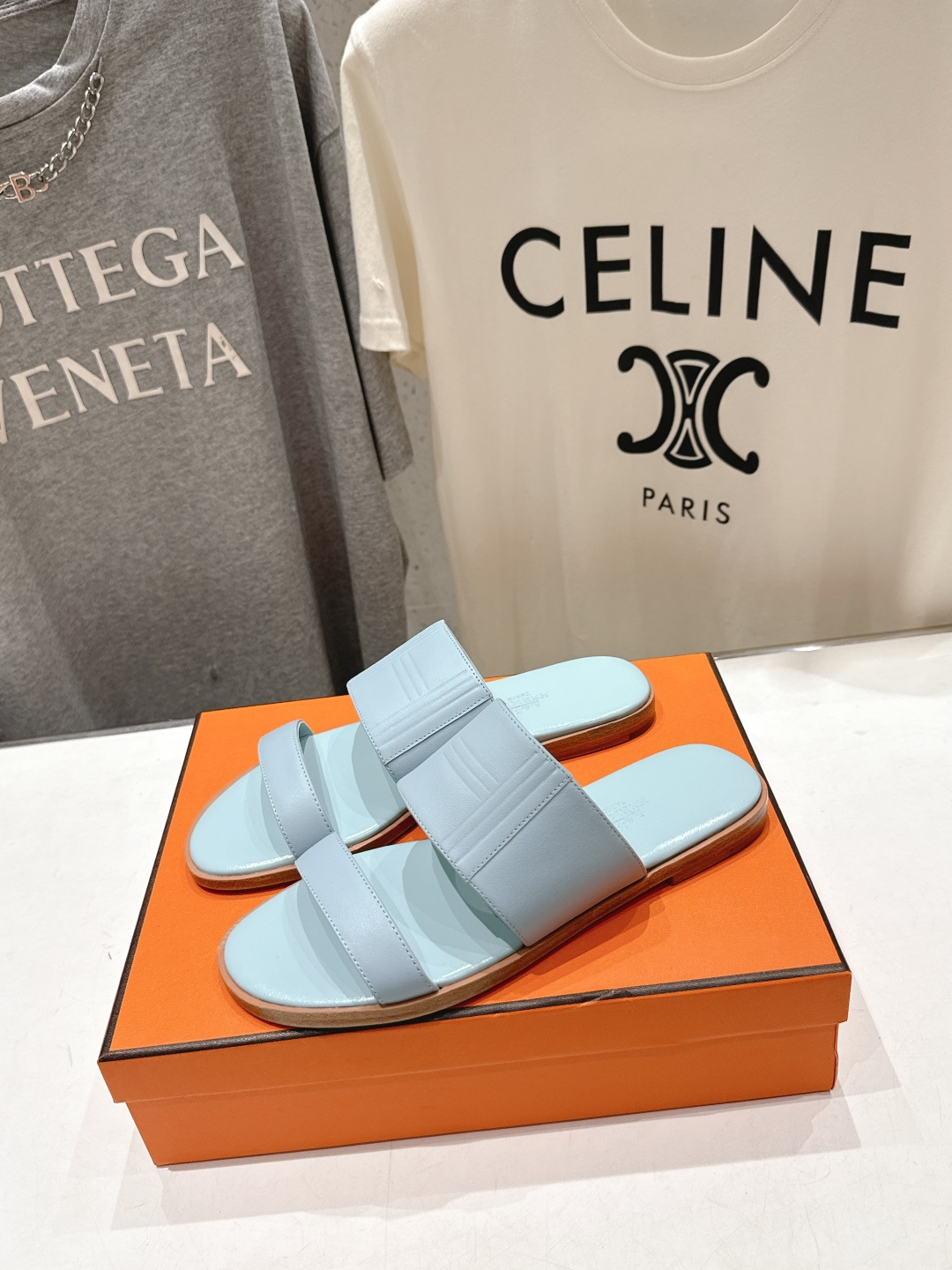 高版本出厂  Hermer...26ss new arrival～爱马仕H家新款拖鞋平底二舅拖鞋原版工艺