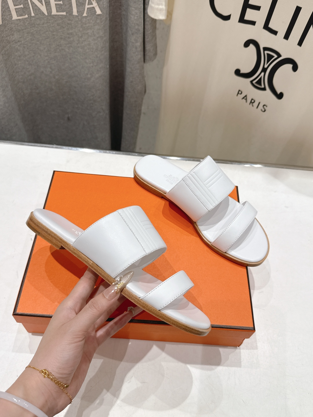 高版本出厂  Hermer...26ss new arrival～爱马仕H家新款拖鞋平底二舅拖鞋原版工艺