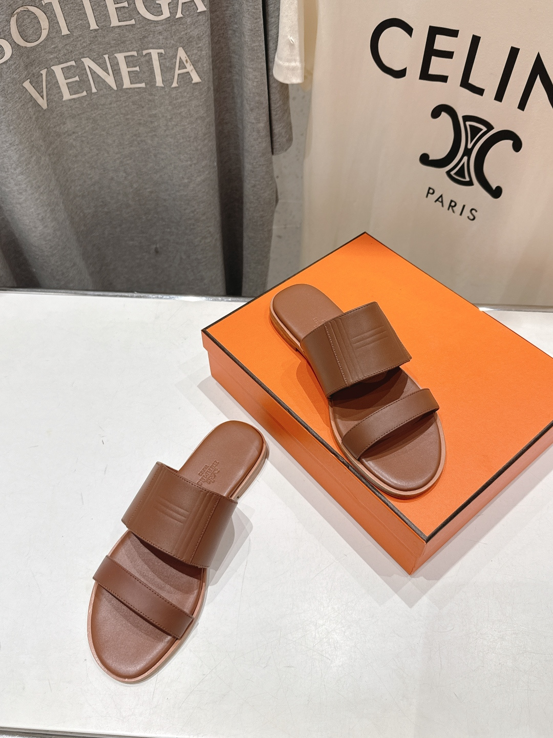 高版本出厂  Hermer...26ss new arrival～爱马仕H家新款拖鞋平底二舅拖鞋原版工艺