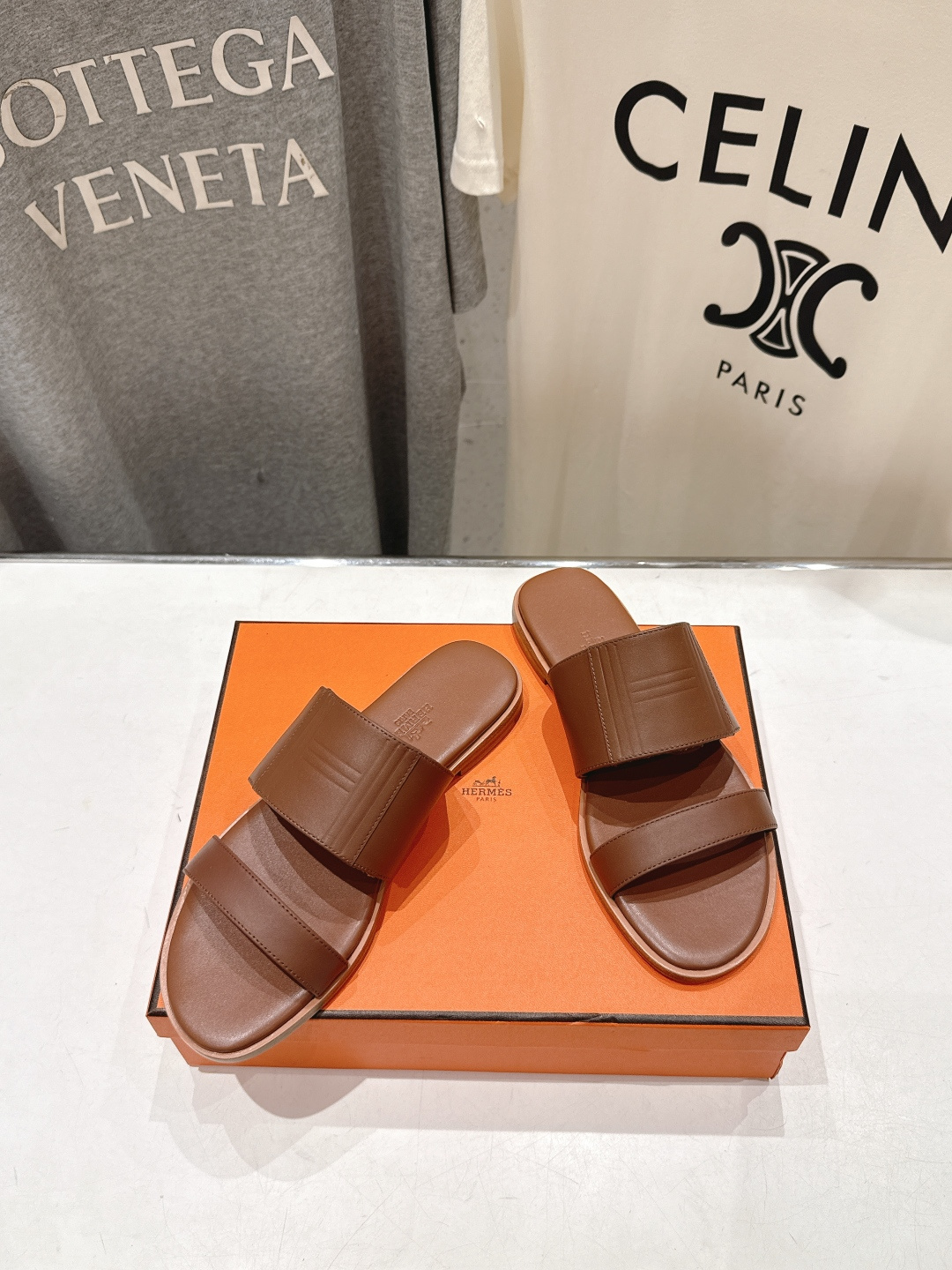 高版本出厂  Hermer...26ss new arrival～爱马仕H家新款拖鞋平底二舅拖鞋原版工艺