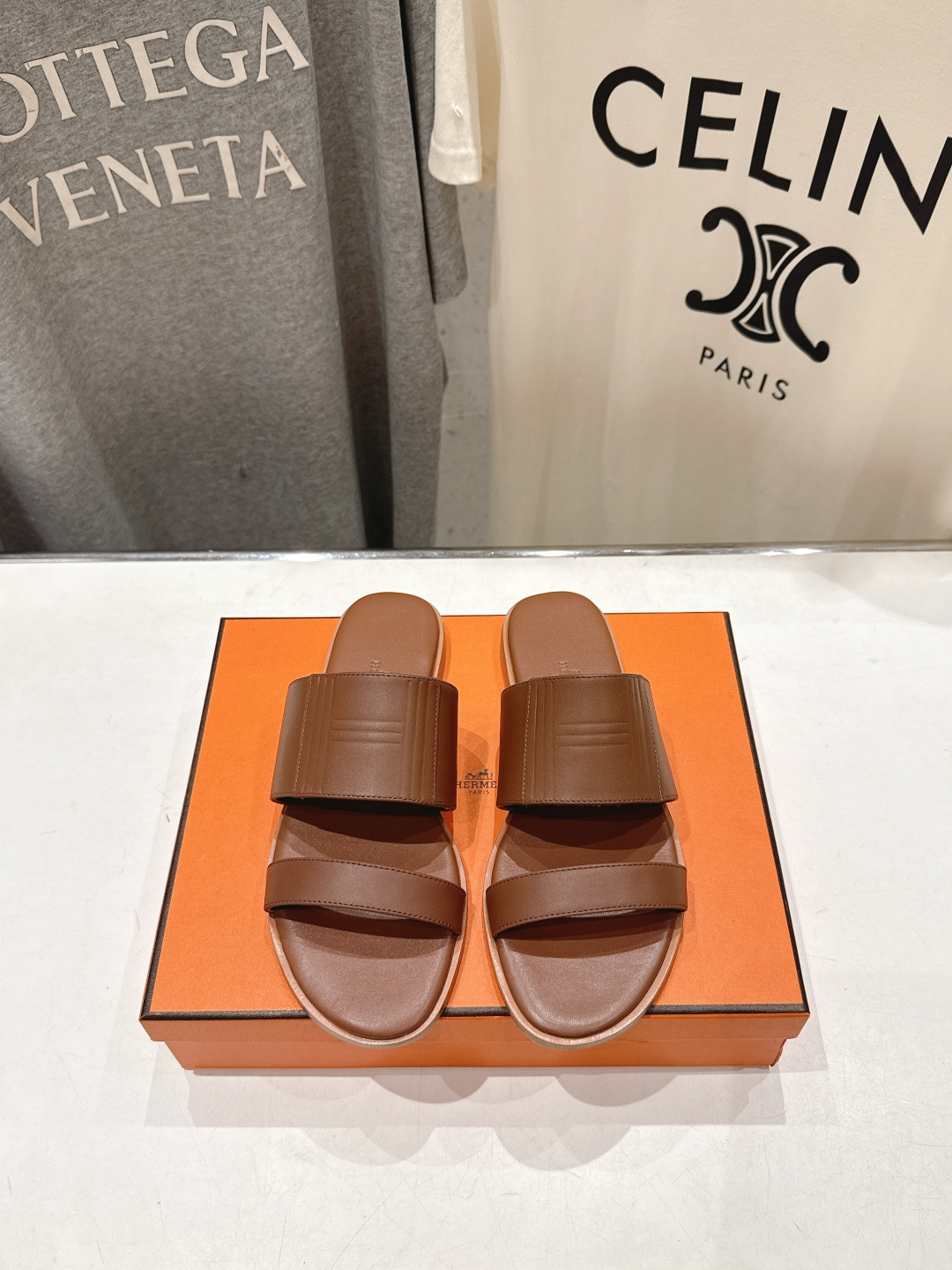 高版本出厂  Hermer...26ss new arrival～爱马仕H家新款拖鞋平底二舅拖鞋原版工艺