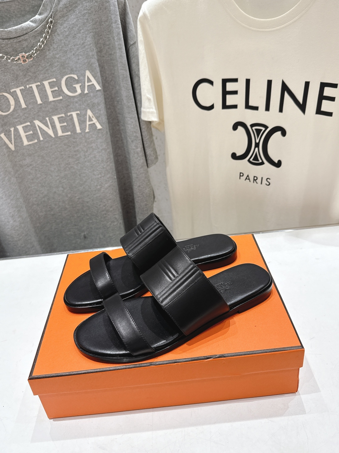 高版本出厂  Hermer...26ss new arrival～爱马仕H家新款拖鞋平底二舅拖鞋原版工艺