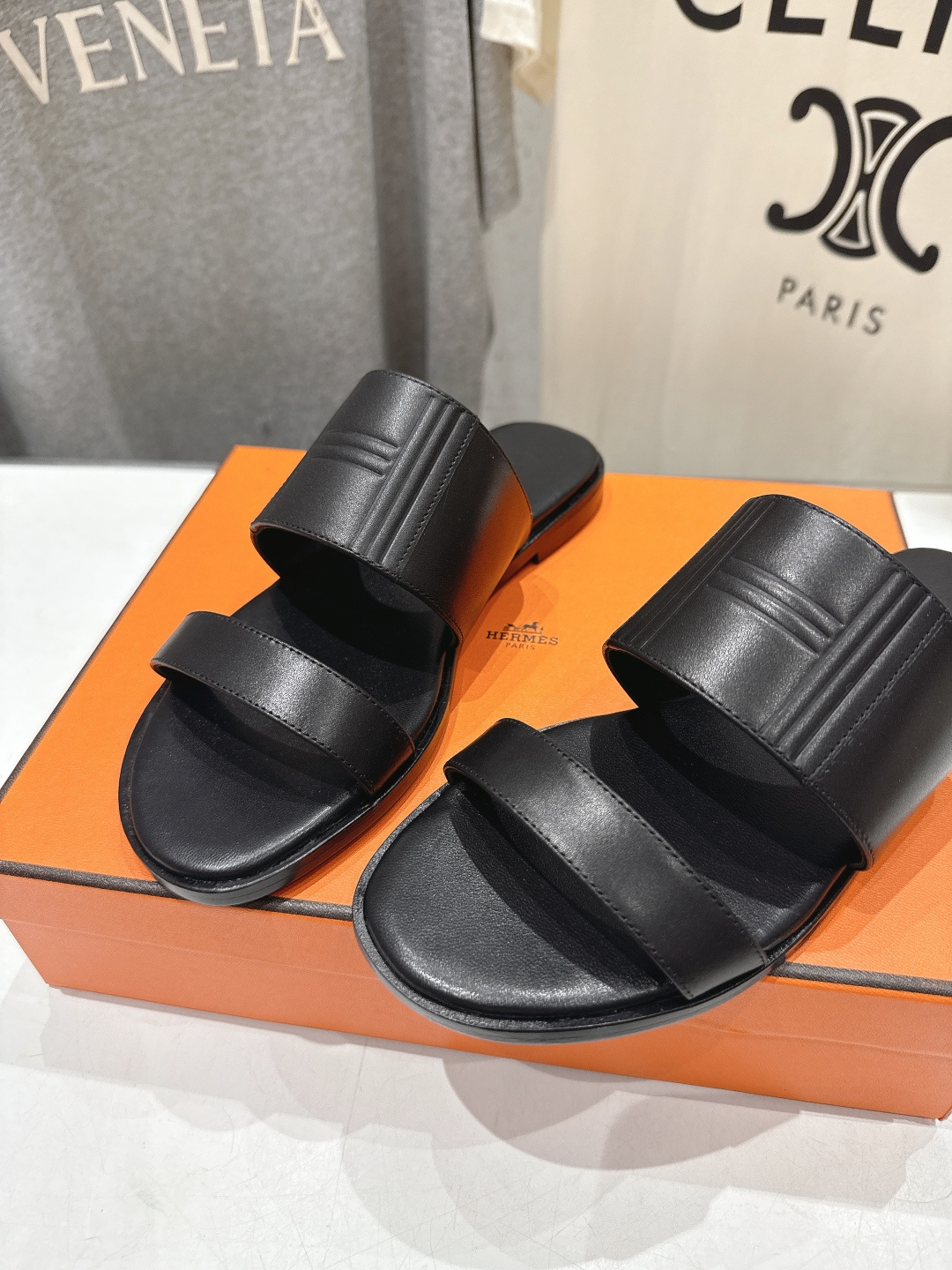 高版本出厂  Hermer...26ss new arrival～爱马仕H家新款拖鞋平底二舅拖鞋原版工艺