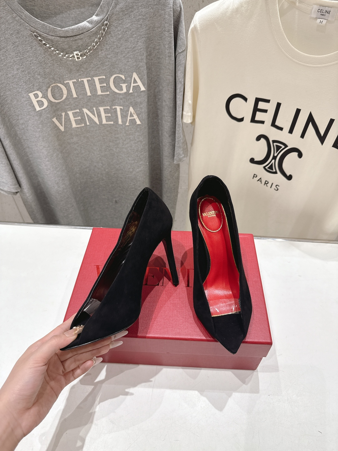高版本出厂  ～New～顶级制作·Valentino*·华伦天奴〰️2026ss官方同步夏季走秀新款高跟