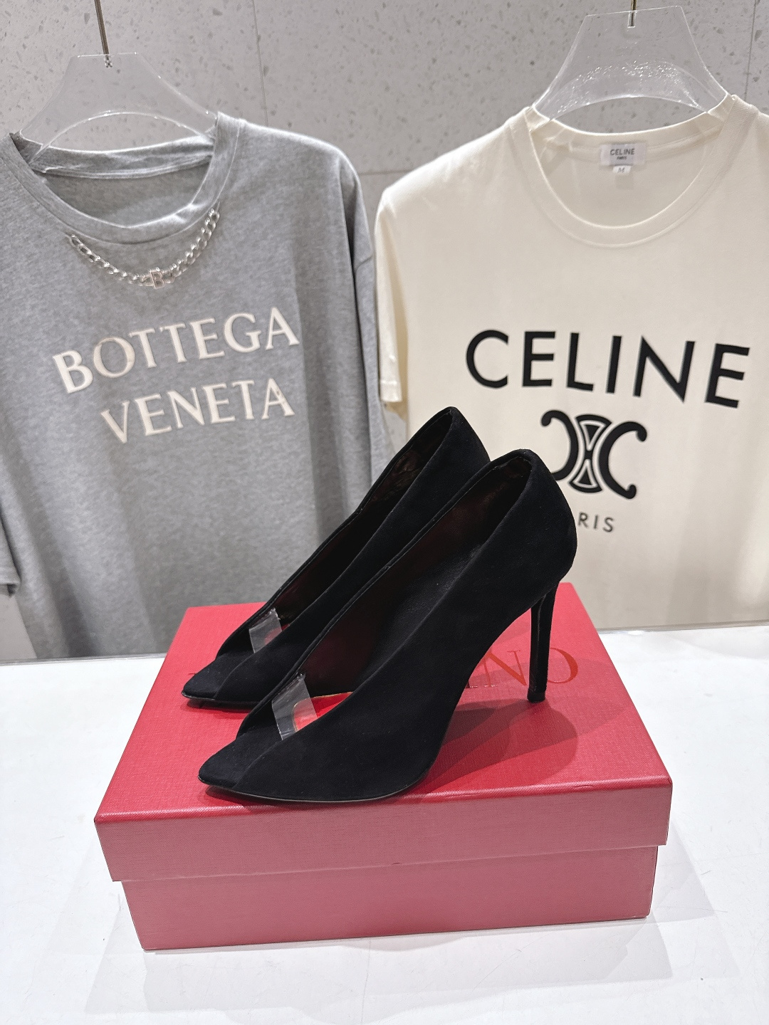高版本出厂  ～New～顶级制作·Valentino*·华伦天奴〰️2026ss官方同步夏季走秀新款高跟
